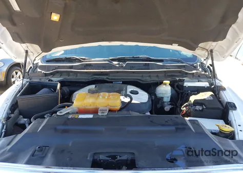 2014 Ram 1500 Laramie z USA, uszkodzony, nr VIN 1C6RR7JM2ES476471